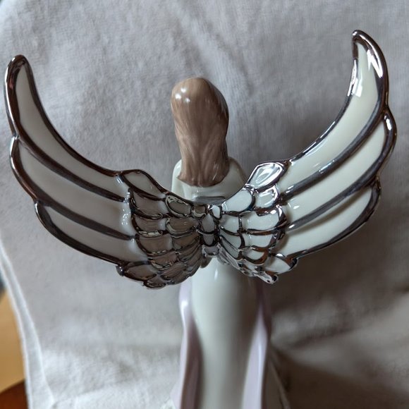 NEW - First Edition – My Granddaughter, My Joy - Musical Figurine - Picture 2 of 8